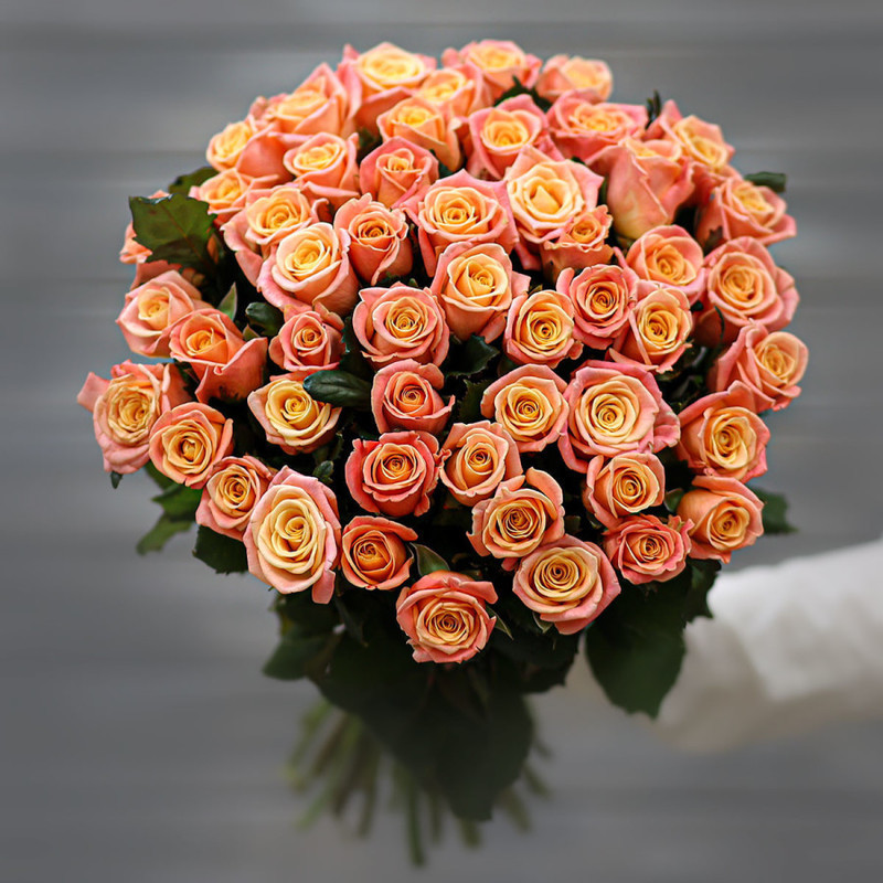 Букет из 51 персиковой розы (Россия) с лентой 50 см, стандартный