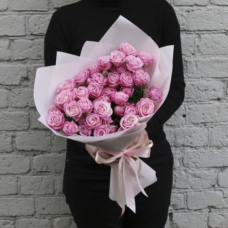 Букет из 9 кустовых роз Леди Бомбастик, стандартный