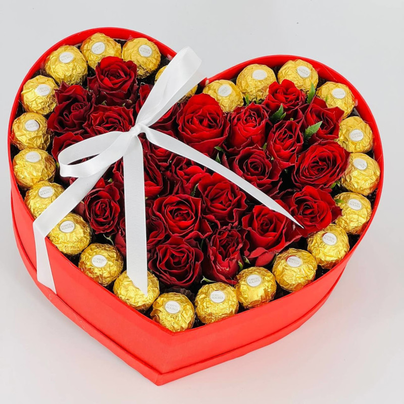 Red roses in a box, standart