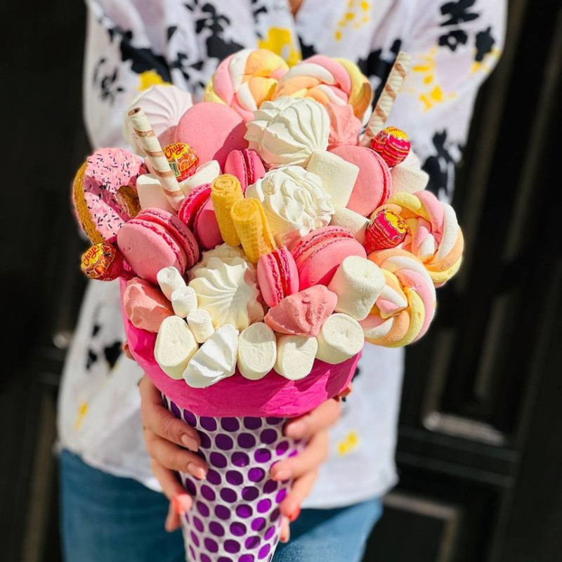 Sweets in a cone, standart