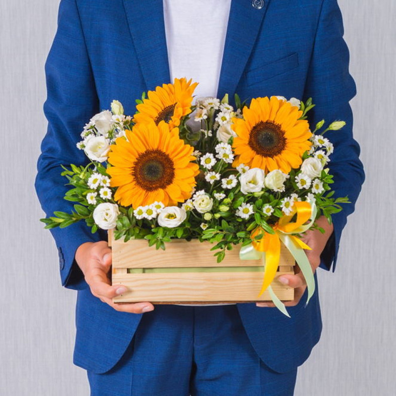Basket with sunflowers, standart