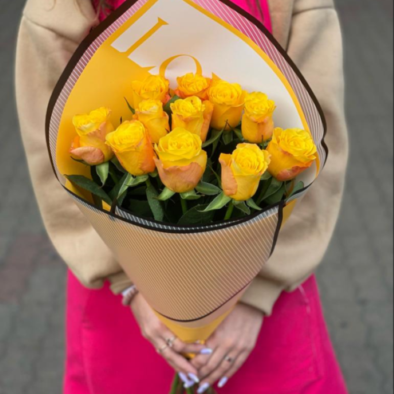 Bouquet of their yellow roses 40 cm, standart