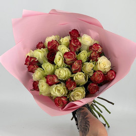 35 Ecuadorian roses 40 cm
