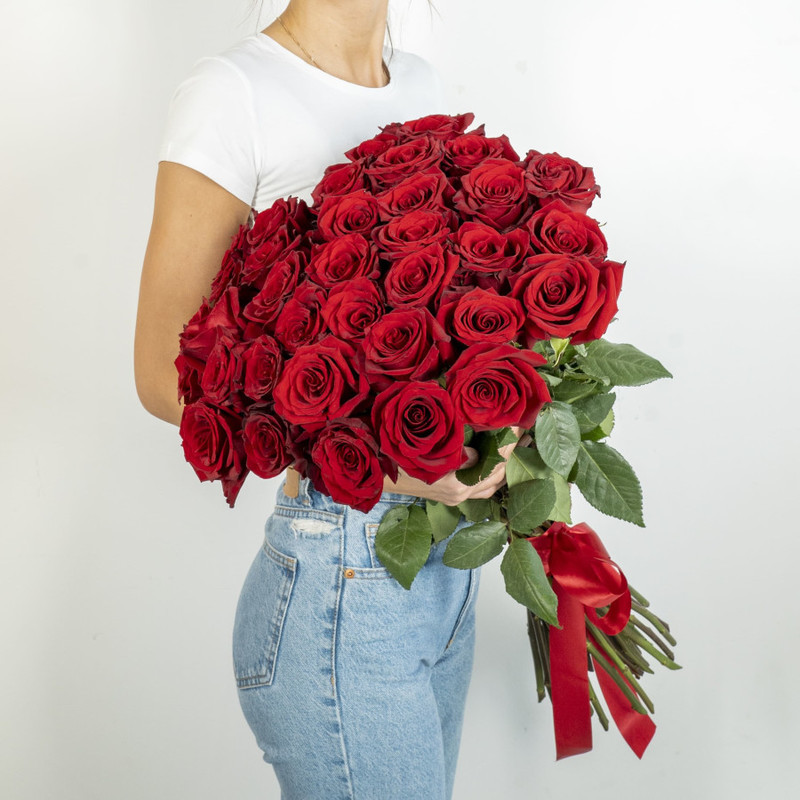 Высокие красные розы Эквадор 25 шт. (70 см), стандартный