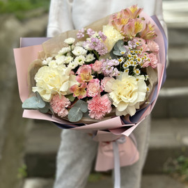 Bouquet with French roses