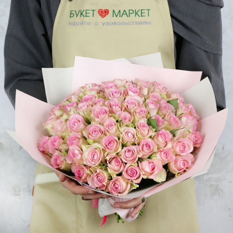 Bouquet of 65 Kenyan roses 40 cm in a package, standart