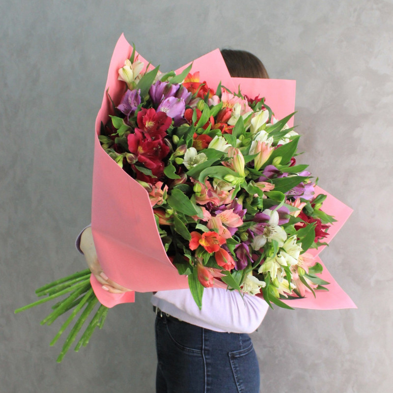 Bouquet of alstroemerias, standart