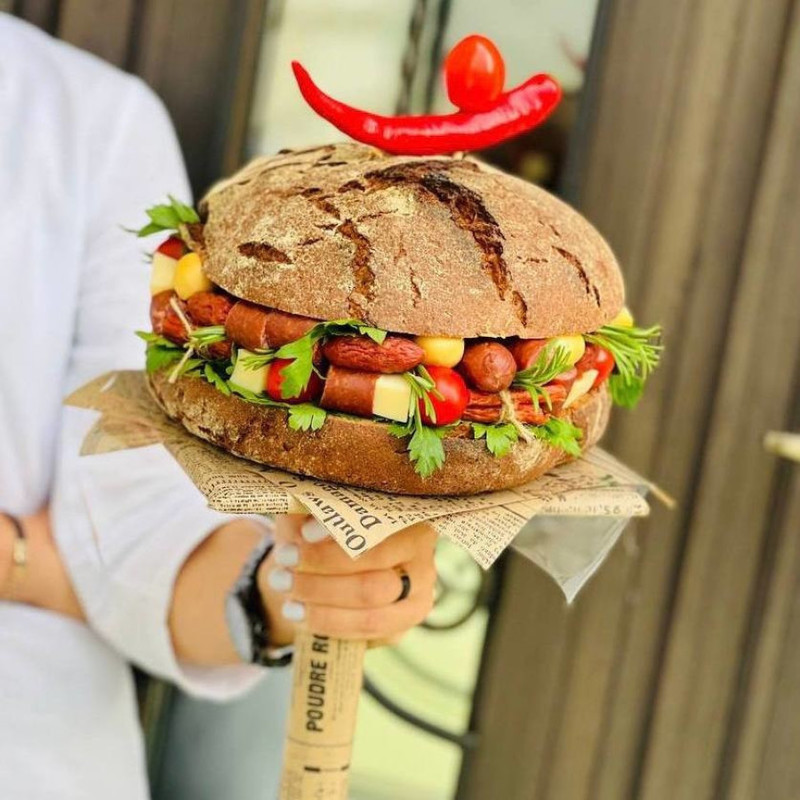 Men's bouquet in the form of a burger, standart