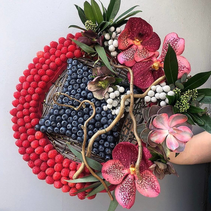 Bouquet of berries, standart