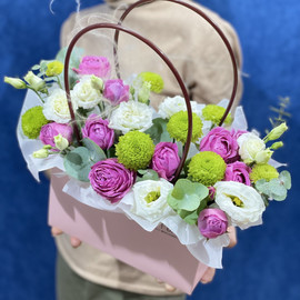 Handbag with flowers
