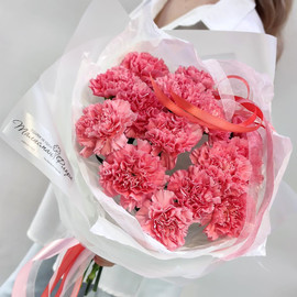 Bouquet of pink dianthus Blush