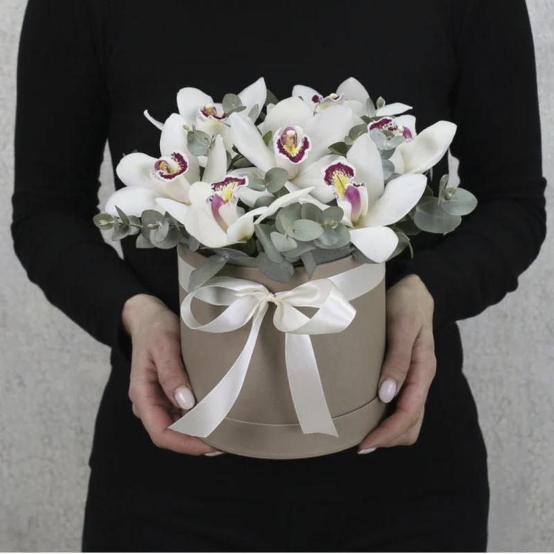 Букет из белых орхидей, стандартный