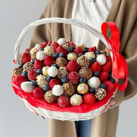Chocolate covered strawberries in a basket