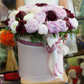 Box with peonies "Royal flowers"