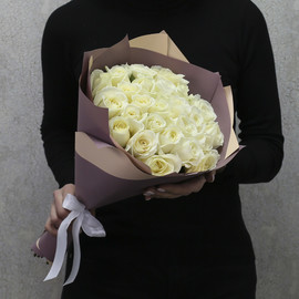 25 white roses "Avalanche" 40 cm in designer packaging