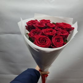 Bouquet of 11 red roses 70 cm