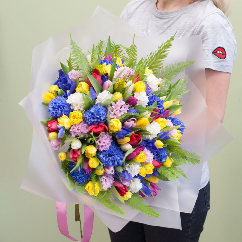 Bouquet of flowers "Spring compliment", standart