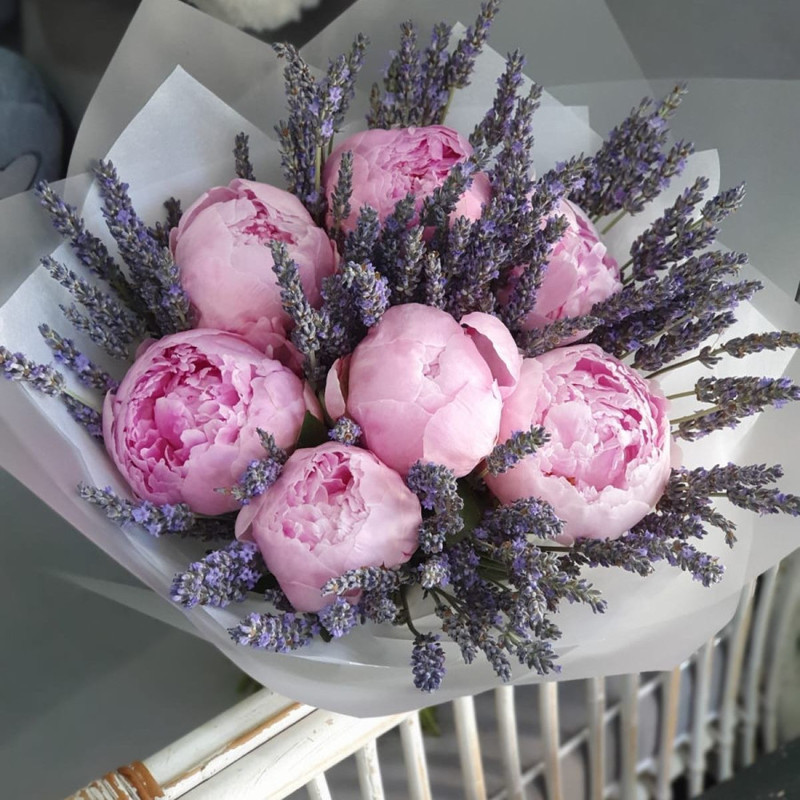 Peonies with lavender, standart