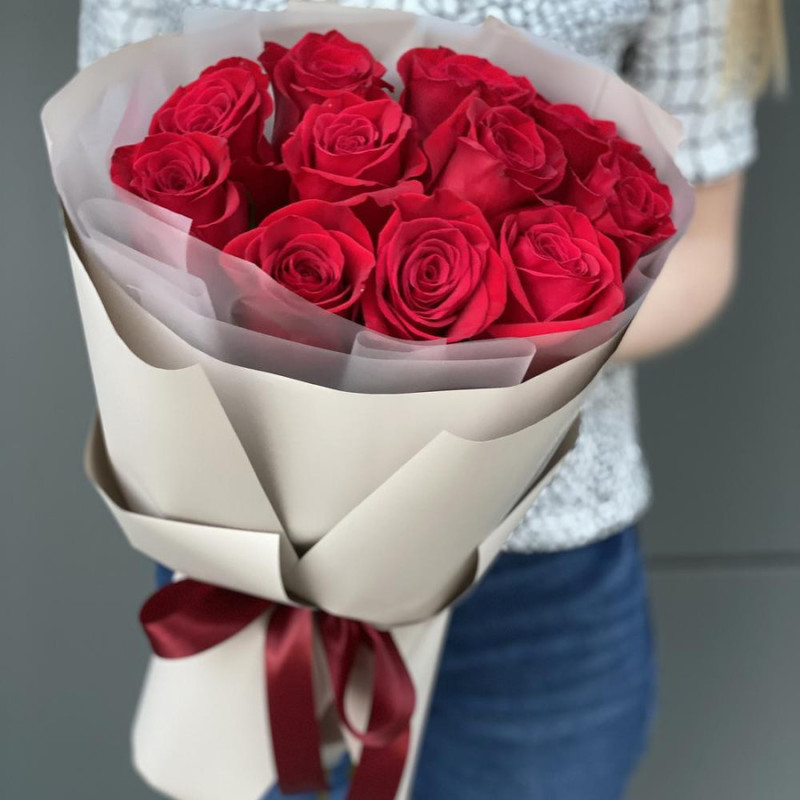 Bouquet of red roses Simple romance, standart