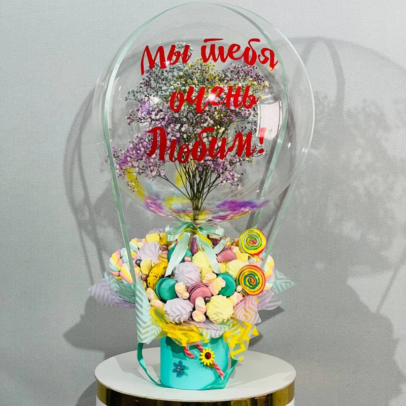 Sweet bouquet with a birthday balloon, standart