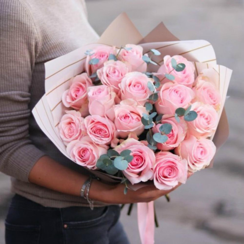Bouquet of 19 pink roses, standart