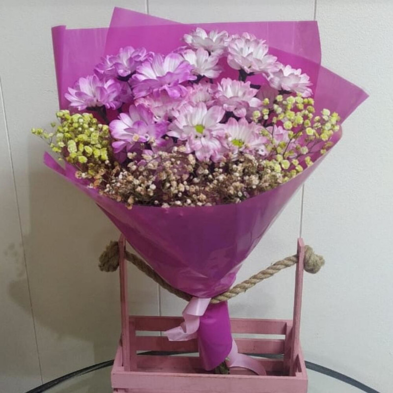 Bouquet of chrysanthemums with gypsophila, standart
