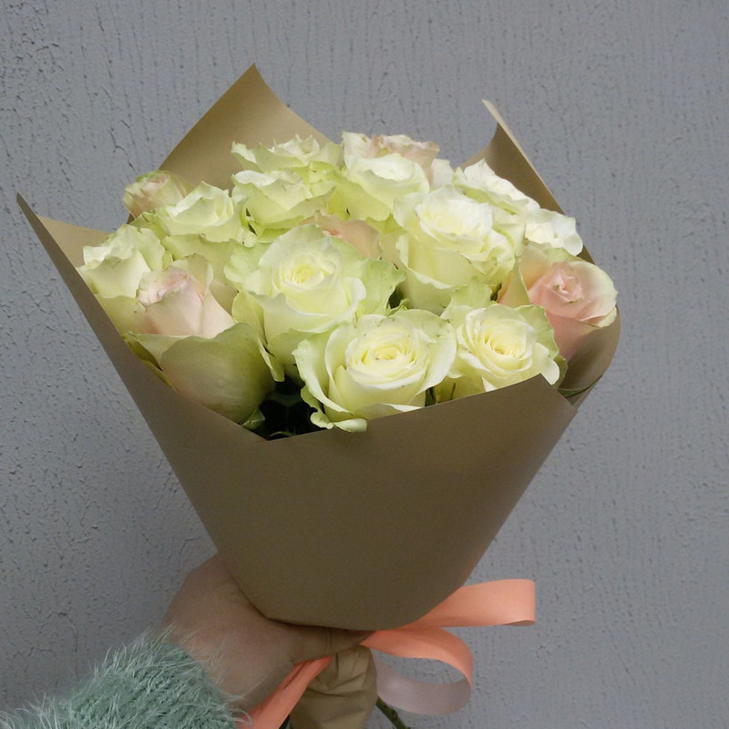 Delicate mix of roses, standart