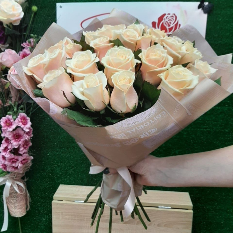25 cream roses, standart