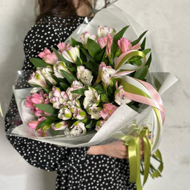Bouquet of alstroemerias "tenderness"