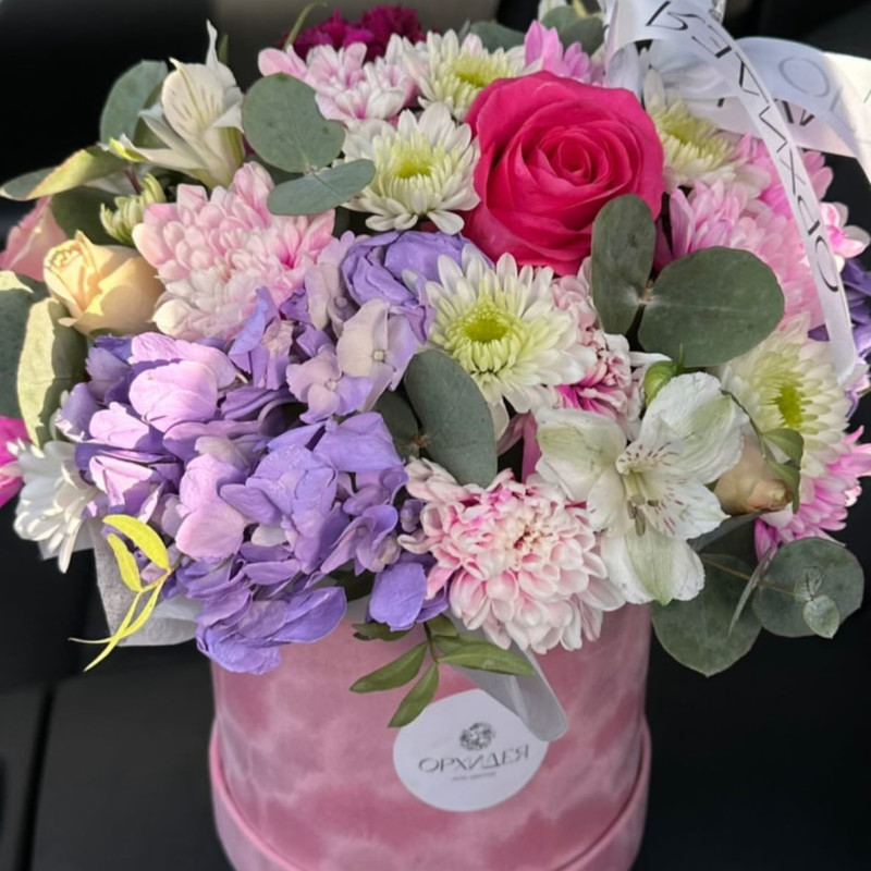 Flower arrangement in a box, standart