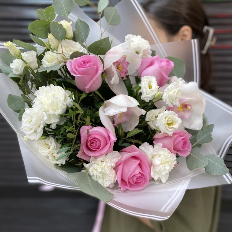Bouquet with gerbera, rose and chrysanthemum, standart