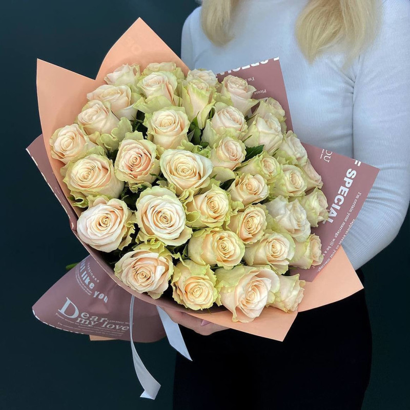Bouquet of 35 Charmant roses, standart