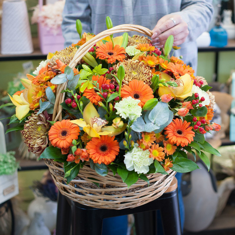 Basket with flowers "Oklahoma", standart