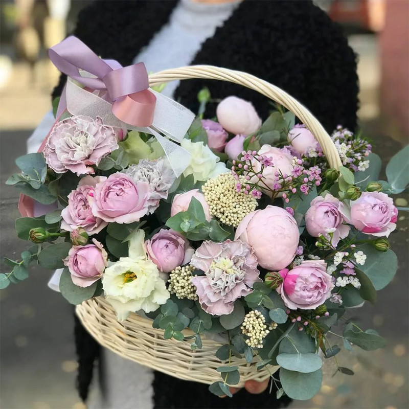Basket with flowers "Morning beloved!", standart
