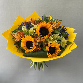 Bouquet of sunflowers "Kiss of the Sun"