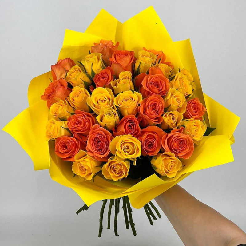Букет жёлто-оранжевых роз Кения 40 см, стандартный