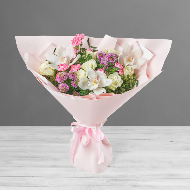Delicate bouquet of white orchids, Kenyan roses and carnations, standart