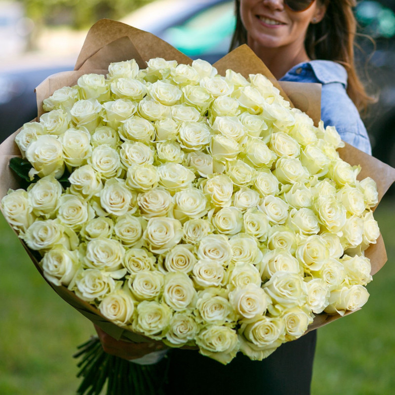 Bouquet of 101 white roses, standart