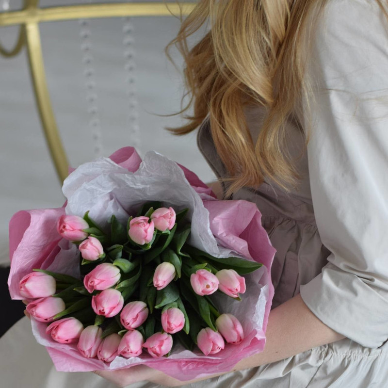 Bouquet with pink tulips, standart