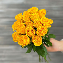 Букет из желтых роз с лентой 40 см