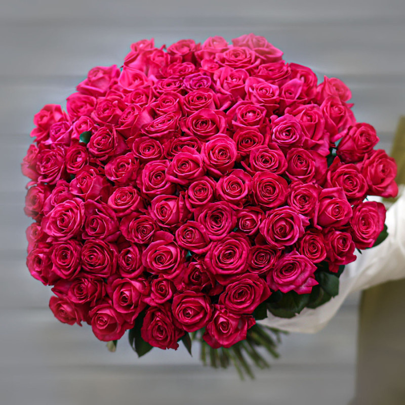 Bouquet of 101 crimson roses (Russia) with 60 cm ribbon, standart