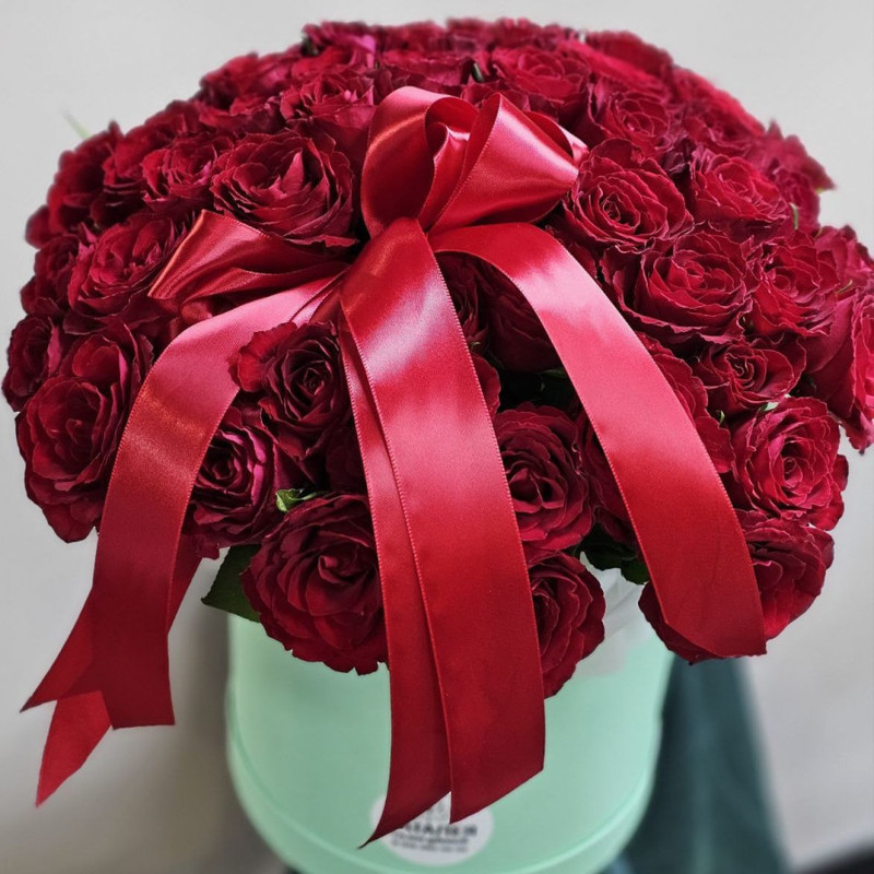 box with 51 red roses, standart