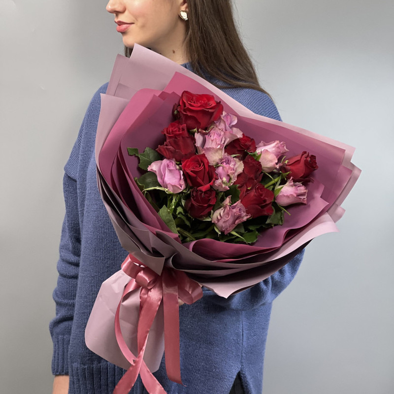Букет цветов: «15 роз эффектного цвета», стандартный