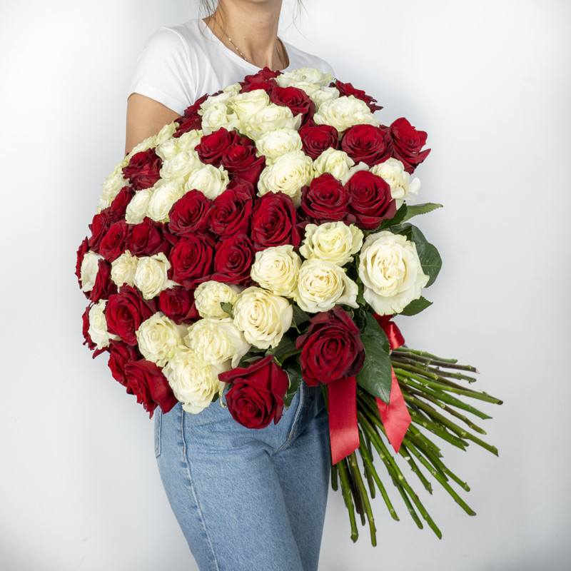 Bouquet of tall red and white roses Ecuador 75 pcs., standart