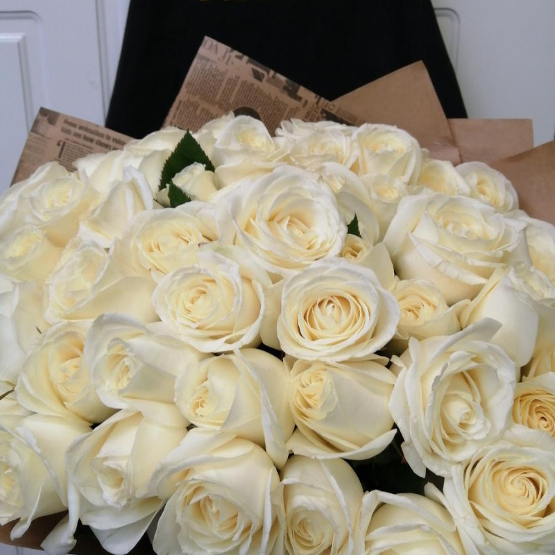 Bouquet of 35 white roses Snowball, standart