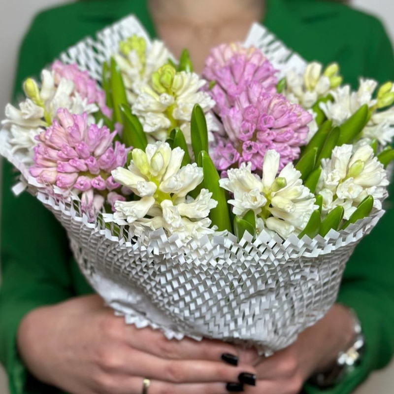 Bouquet of delicate hyacinths, standart