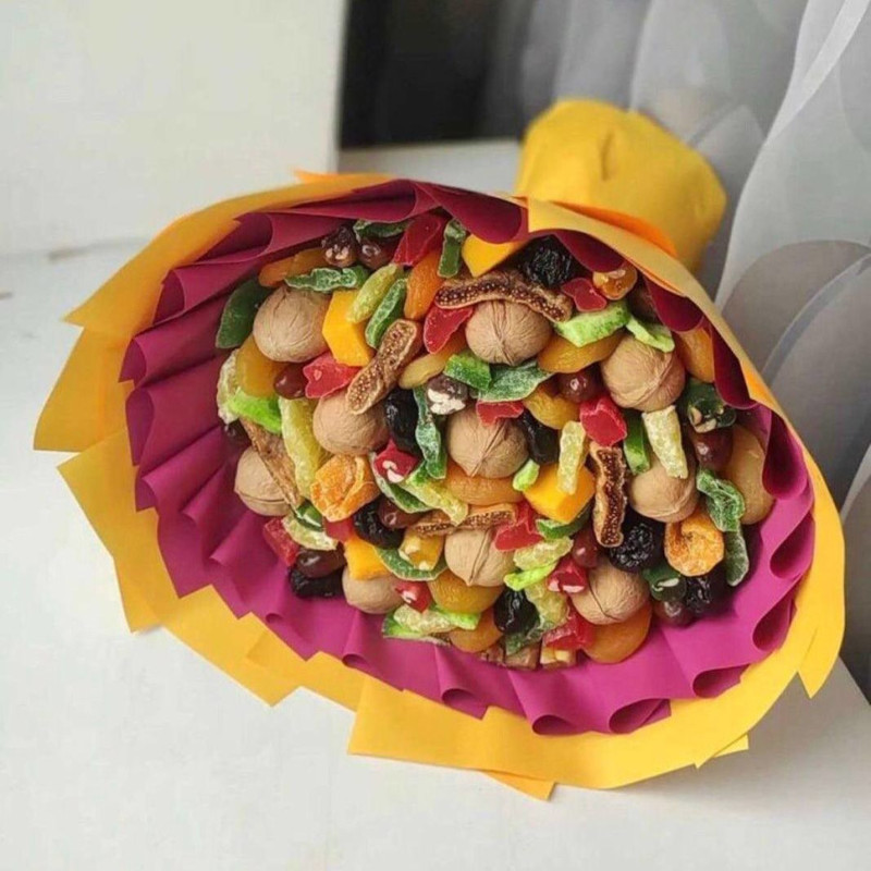 A gift for mom a bouquet of dried fruits, standart