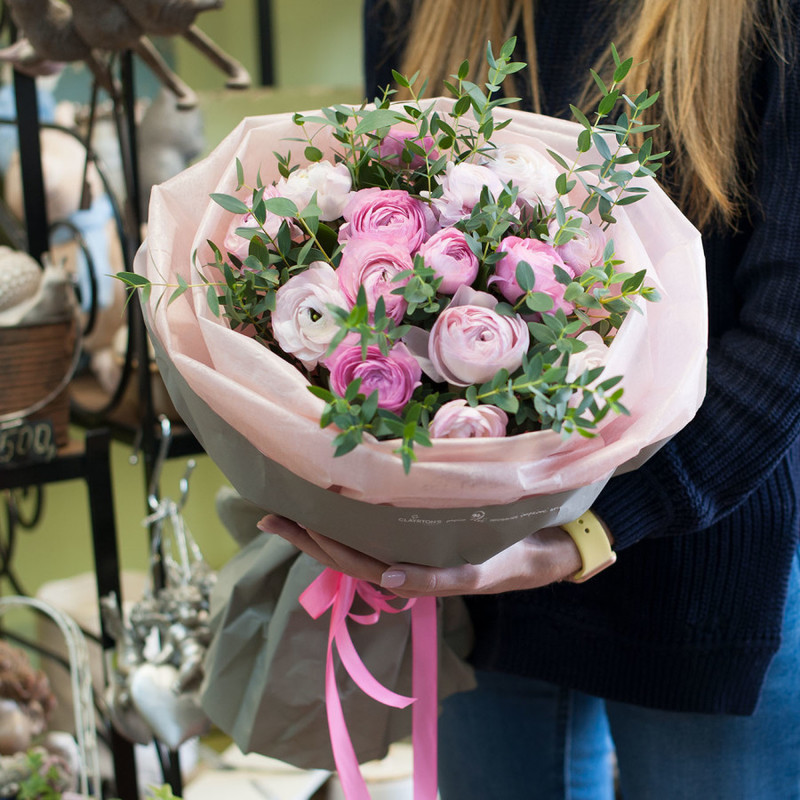 Bouquet of flowers "Pink ranunculus", standart