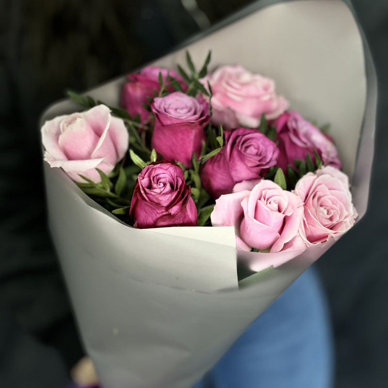 Pink roses, standart