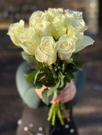 Кенийская роза белая 11 шт